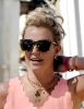 Britney_Spears_-_Leaving_an_office_building_in_Thousand_Oaks_(12).jpg