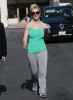 Spears_Britney_Starbucks_Jan28_(24).jpg