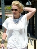 August_10_-_Britney_Shopping_In_Malibu-12.JPG