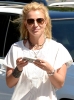 August_10_-_Britney_Shopping_In_Malibu-15.JPG